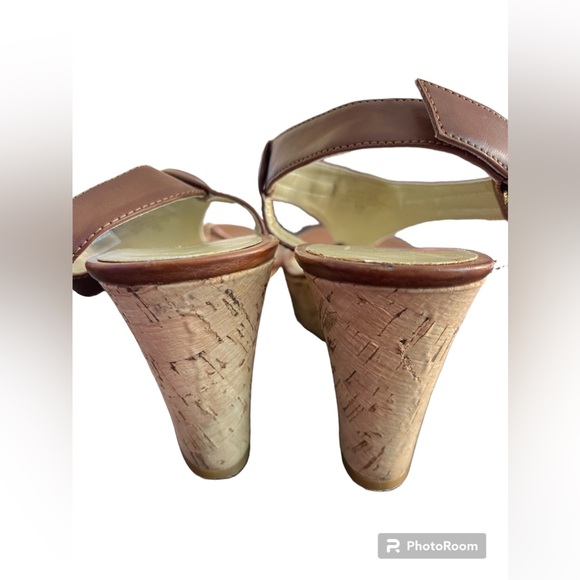 Guess Brown Wedges - Picture 4 of 4